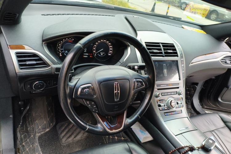 Used Lincoln MKZ 2017 2.0T Luxury Edition Headliner