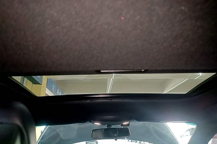 Used Lincoln MKZ 2017 2.0T Luxury Edition Headliner