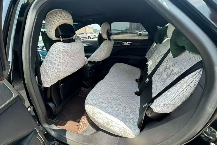 Used Lincoln MKZ 2017 2.0T Luxury Edition Interior 3