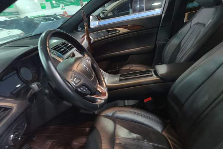 Used Lincoln MKZ 2017 2.0T Luxury Edition Left Front Seat