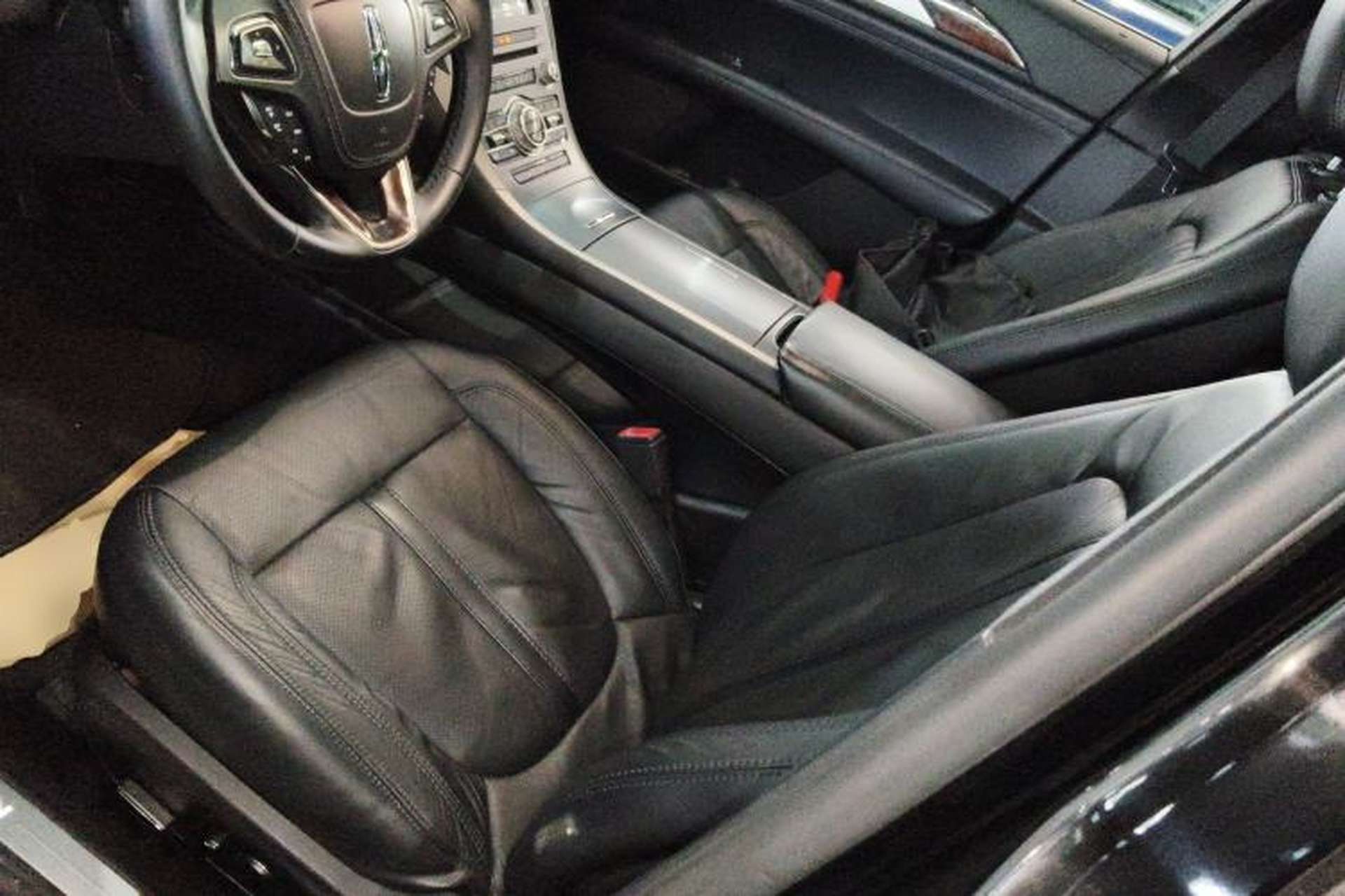 Used Lincoln MKZ 2017 2.0T Luxury Edition Left Front Seat