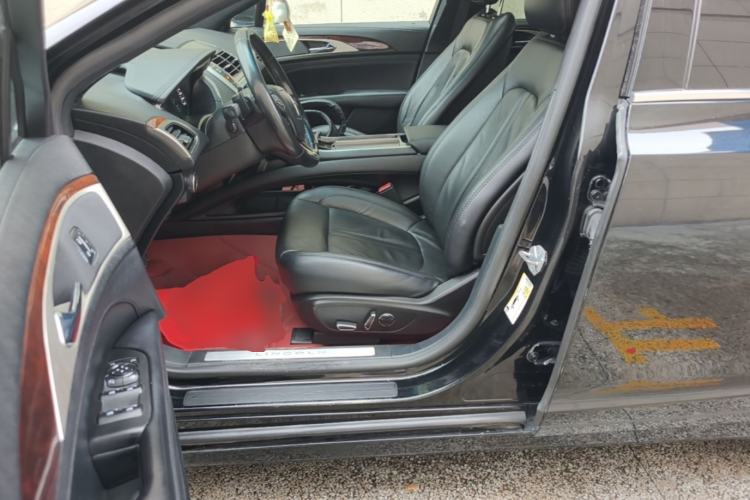 Used Lincoln MKZ 2017 2.0T Luxury Edition Left Front Seat
