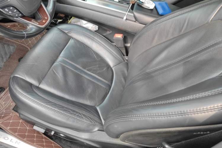 Used Lincoln MKZ 2017 2.0T Luxury Edition Left Front Seat