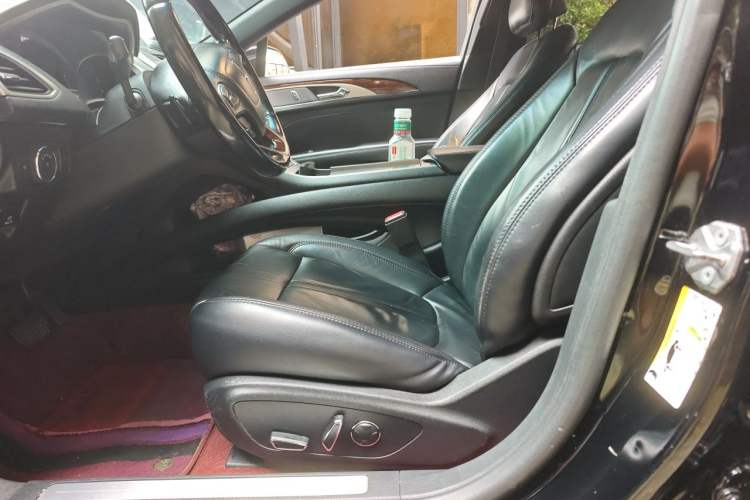 Used Lincoln MKZ 2017 2.0T Luxury Edition Left Front Seat