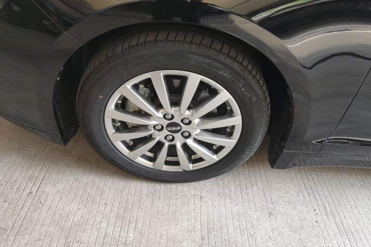 Used Lincoln MKZ 2017 2.0T Luxury Edition Left Front Wheel Hub