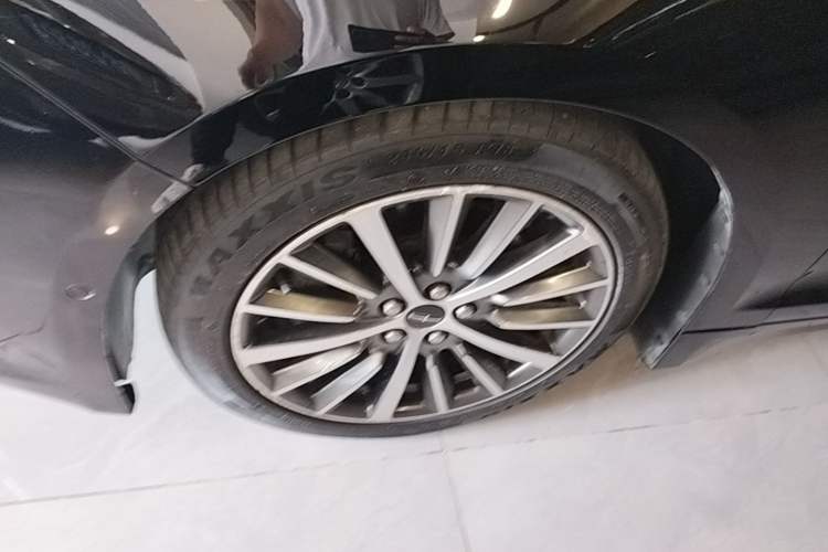 Used Lincoln MKZ 2017 2.0T Luxury Edition Left Front Wheel Hub