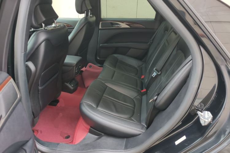 Used Lincoln MKZ 2017 2.0T Luxury Edition Left Rear Seat