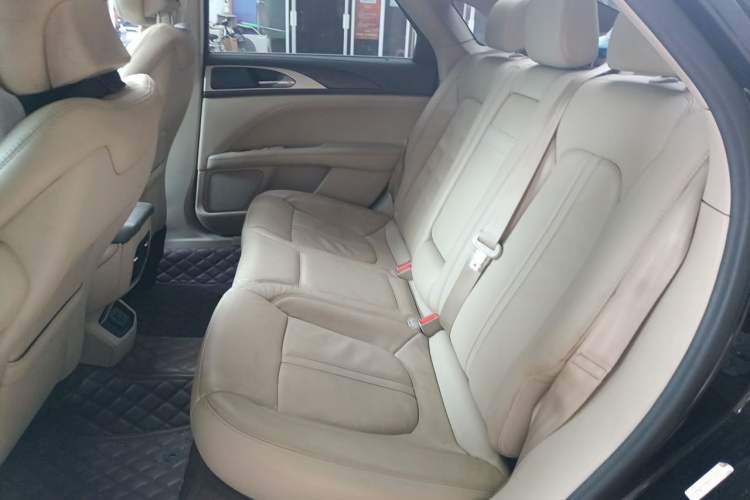 Used Lincoln MKZ 2017 2.0T Luxury Edition Left Rear Seat