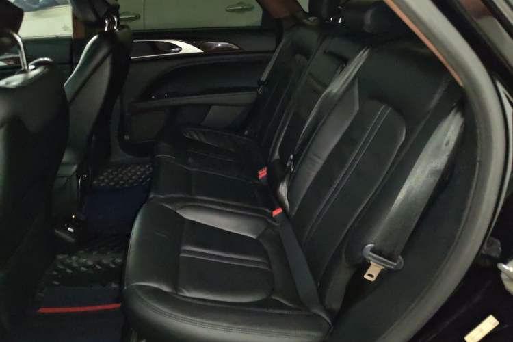 Used Lincoln MKZ 2017 2.0T Luxury Edition Left Rear Seat