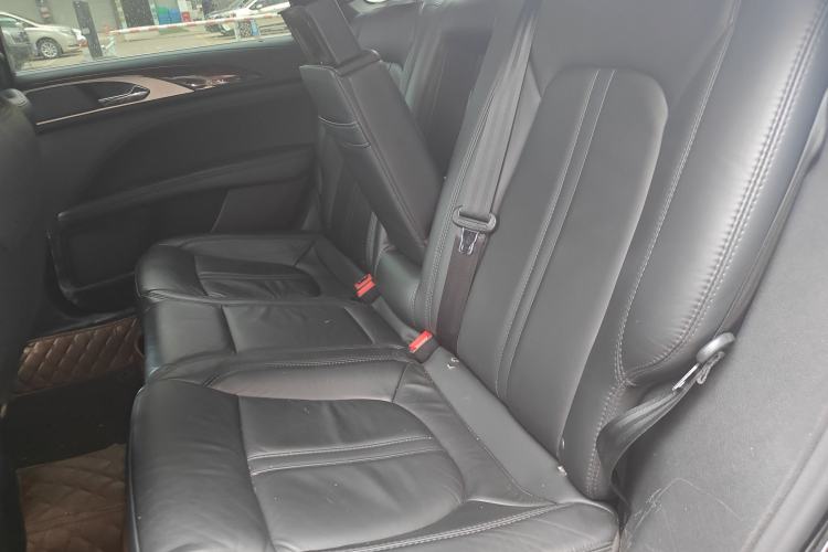 Used Lincoln MKZ 2017 2.0T Luxury Edition Left Rear Seat
