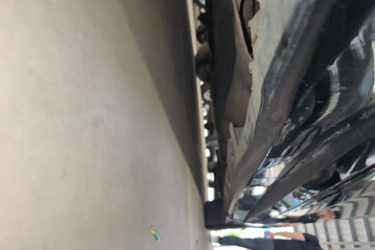 Used Lincoln MKZ 2017 2.0T Luxury Edition Left Side Sill