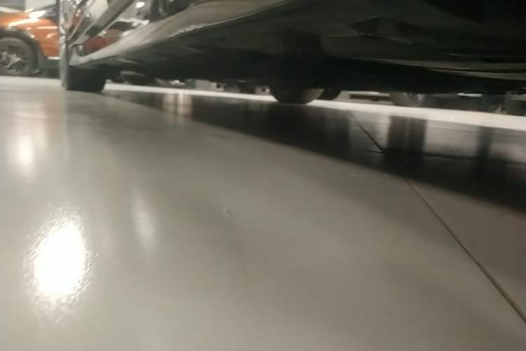 Used Lincoln MKZ 2017 2.0T Luxury Edition Left Side Sill