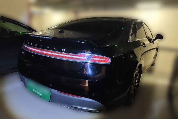 Used Lincoln MKZ 2017 2.0T Luxury Edition Rear Right 45 Deg