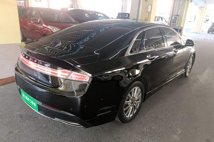 Used Lincoln MKZ 2017 2.0T Luxury Edition Rear Right 45 Deg