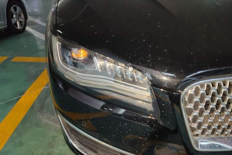 Used Lincoln MKZ 2017 2.0T Luxury Edition Right Front Headlight
