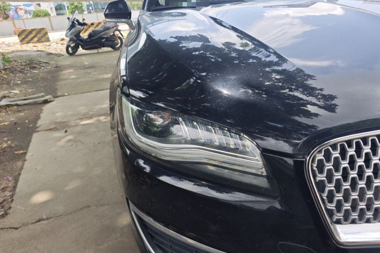 Used Lincoln MKZ 2017 2.0T Luxury Edition Right Front Headlight