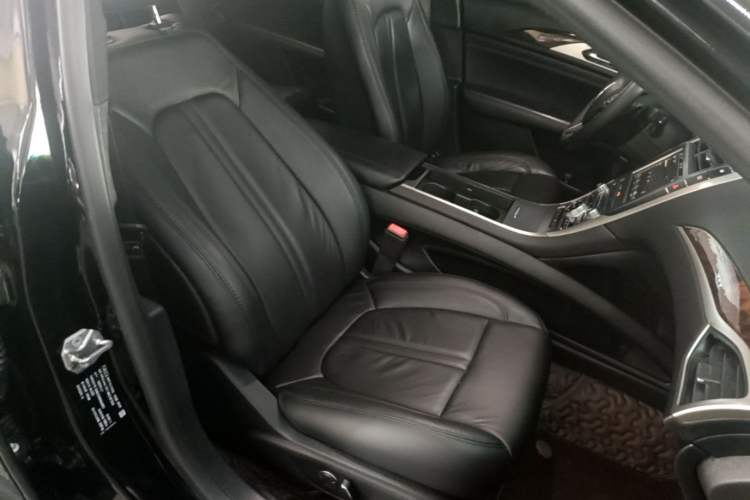 Used Lincoln MKZ 2017 2.0T Luxury Edition Right Front Seat