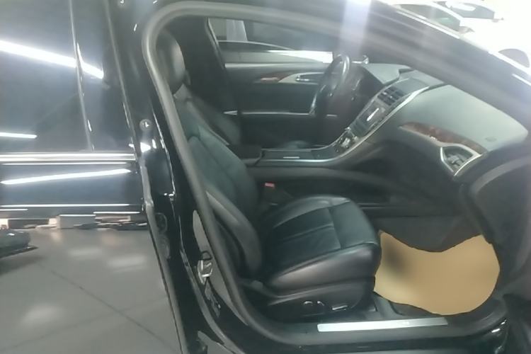 Used Lincoln MKZ 2017 2.0T Luxury Edition Right Front Seat
