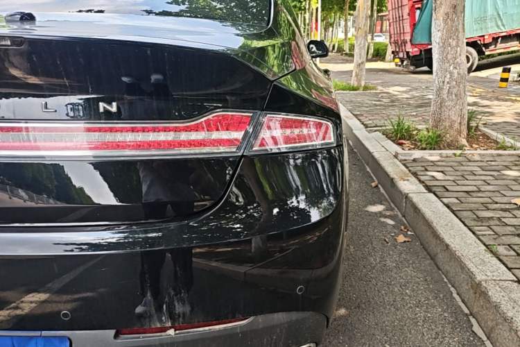 Used Lincoln MKZ 2017 2.0T Luxury Edition Right Rear Taillight