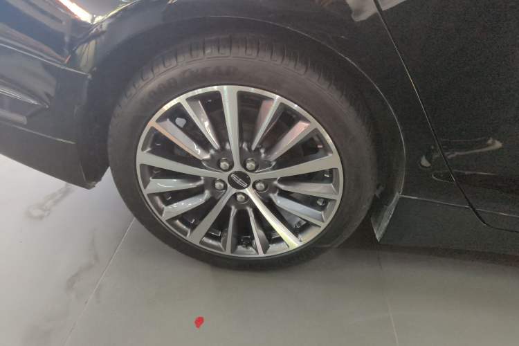 Used Lincoln MKZ 2017 2.0T Luxury Edition Right Rear Wheel Hub