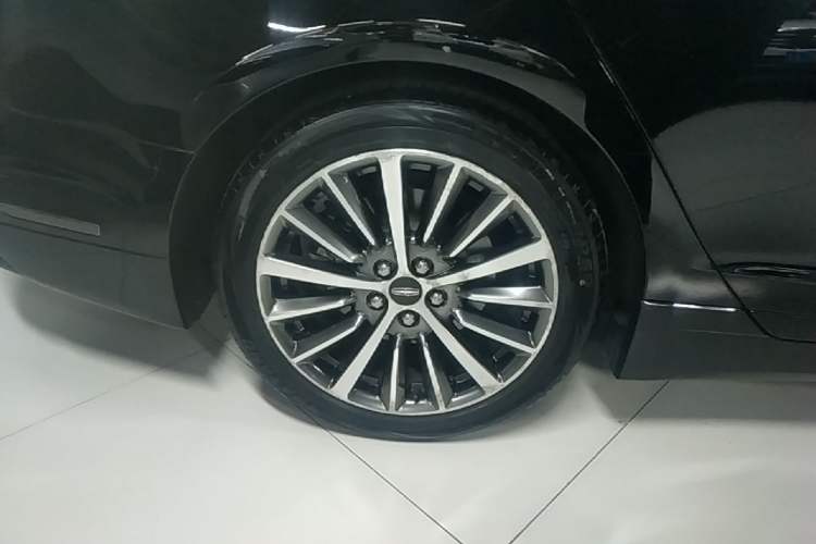 Used Lincoln MKZ 2017 2.0T Luxury Edition Right Rear Wheel Hub