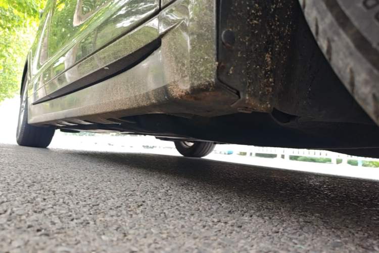 Used Lincoln MKZ 2017 2.0T Luxury Edition Right Side Sill