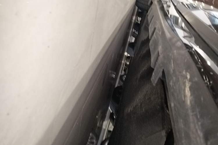 Used Lincoln MKZ 2017 2.0T Luxury Edition Right Side Sill