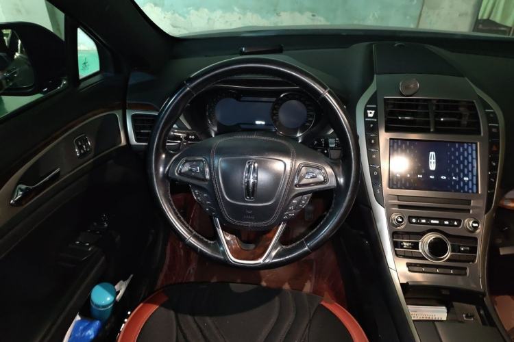Used Lincoln MKZ 2017 2.0T Luxury Edition Steering Wheel