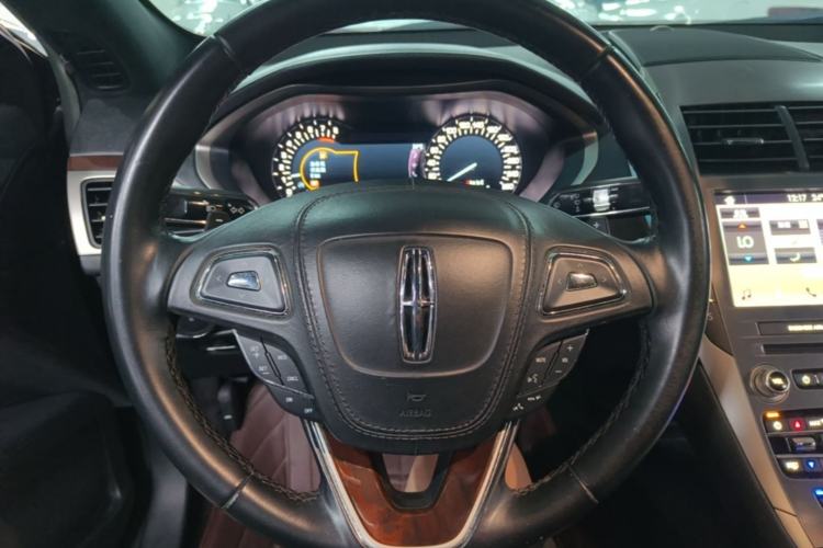 Used Lincoln MKZ 2017 2.0T Luxury Edition Steering Wheel
