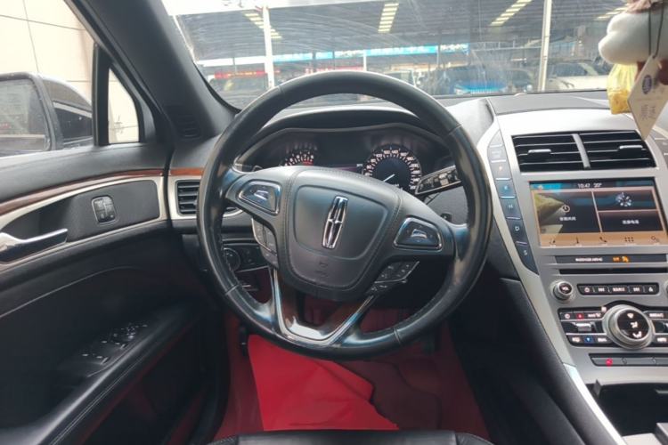Used Lincoln MKZ 2017 2.0T Luxury Edition Steering Wheel