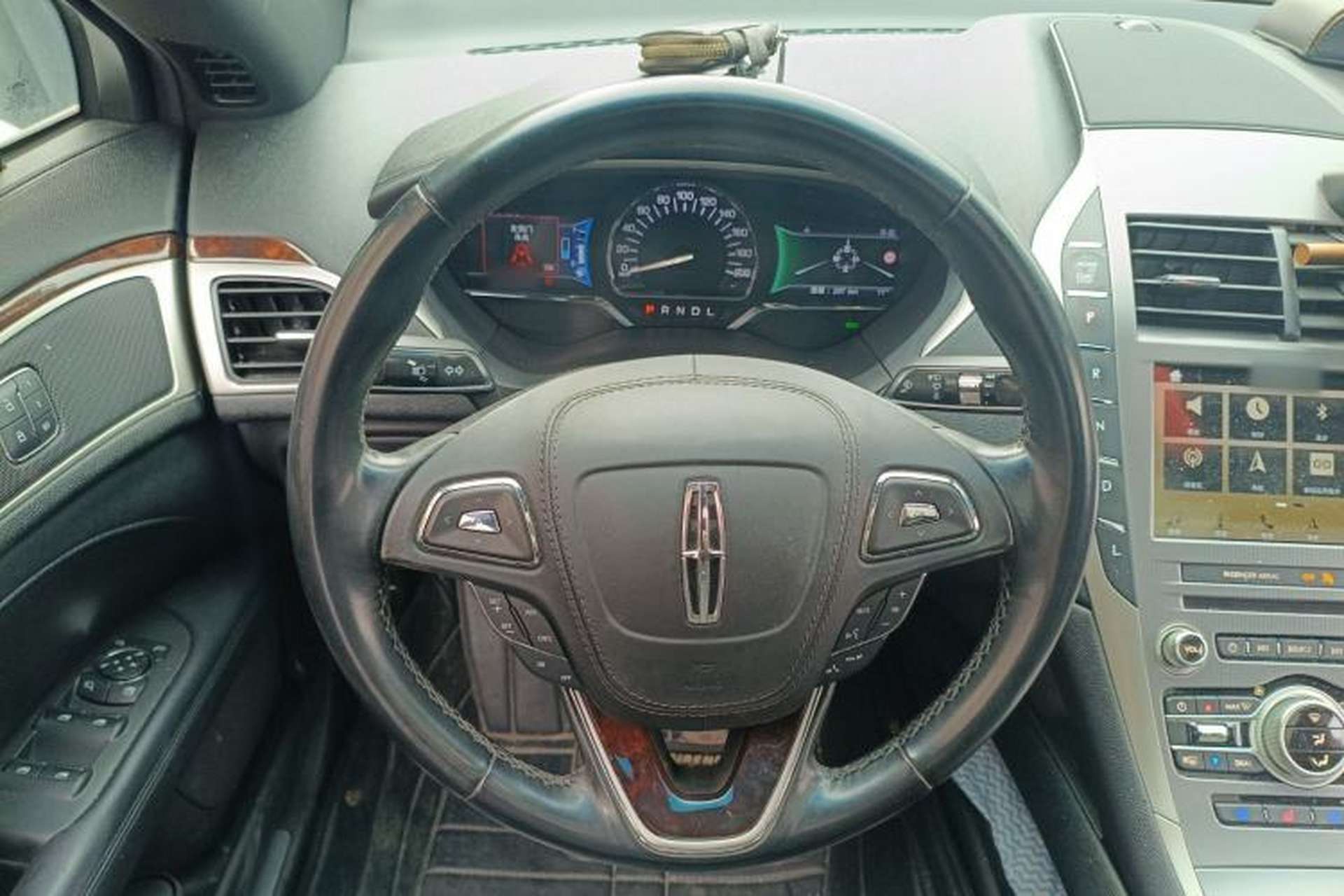 Used Lincoln MKZ 2017 2.0H Hybrid Luxury Edition Steering Wheel