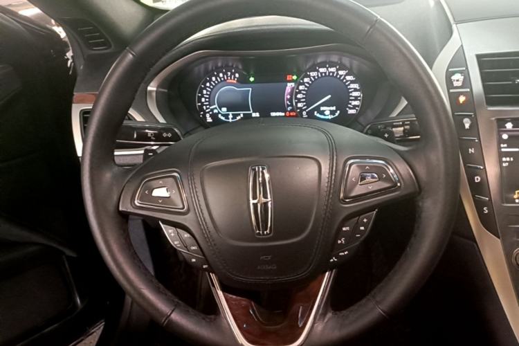 Used Lincoln MKZ 2017 2.0T Luxury Edition Steering Wheel