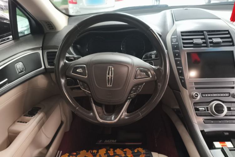 Used Lincoln MKZ 2017 2.0T Luxury Edition Steering Wheel