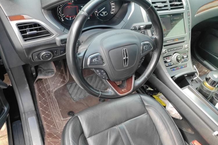 Used Lincoln MKZ 2017 2.0T Luxury Edition Steering Wheel