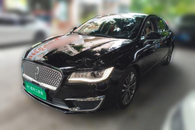 Ojetý Lincoln MKZ 2017 2.0T Luxury Edition
