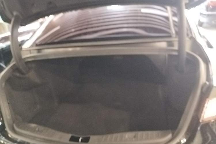 Used Lincoln MKZ 2017 2.0T Luxury Edition Trunk