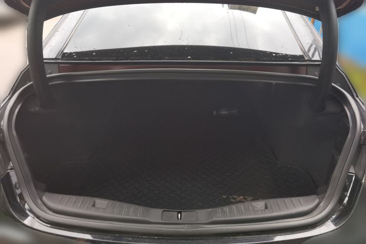 Used Lincoln MKZ 2017 2.0T Luxury Edition Trunk