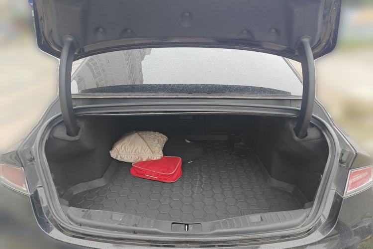 Used Lincoln MKZ 2017 2.0T Luxury Edition Trunk