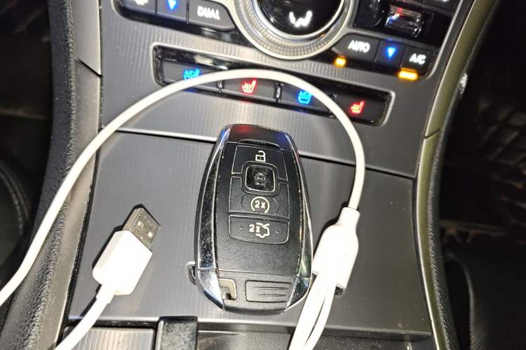 Used Lincoln MKZ 2017 2.0T Luxury Edition Vehicle Key