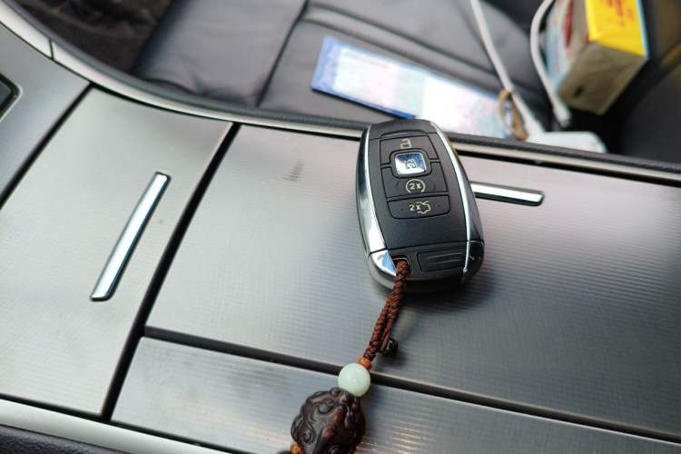 Used Lincoln MKZ 2017 2.0T Luxury Edition Vehicle Key