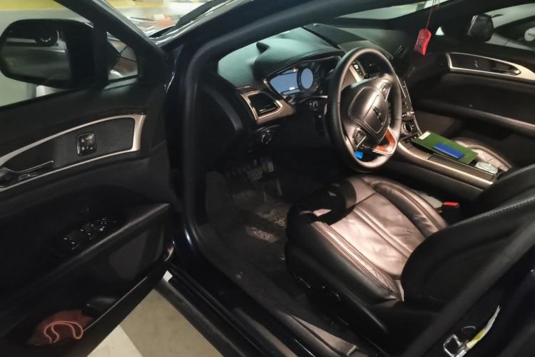 Used Lincoln MKZ 2017 2.0T Luxury Edition Driver Seat