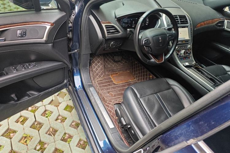 Used Lincoln MKZ 2017 2.0T Luxury Edition Driver Seat