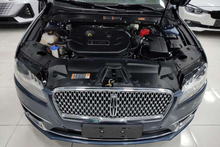 Used Lincoln MKZ 2017 2.0T Luxury Edition Engine Bay