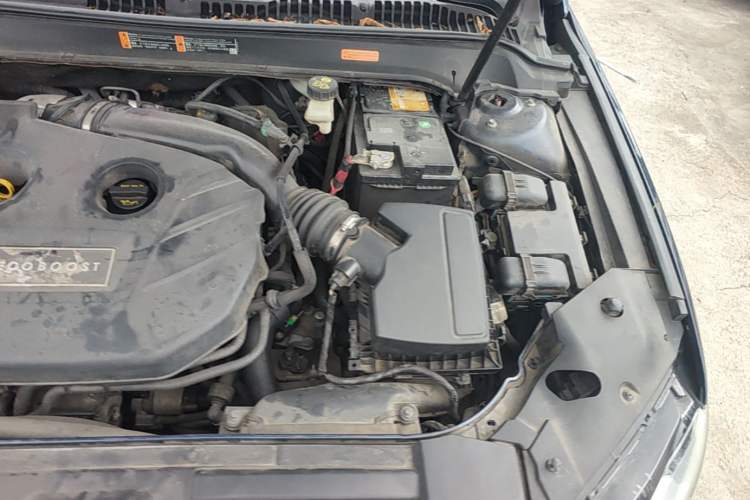 Used Lincoln MKZ 2017 2.0T Luxury Edition Engine Bay Left