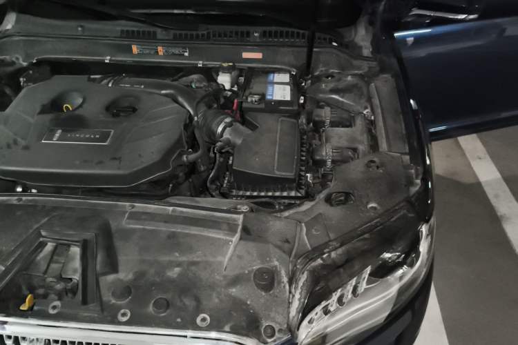 Used Lincoln MKZ 2017 2.0T Luxury Edition Engine Bay Left