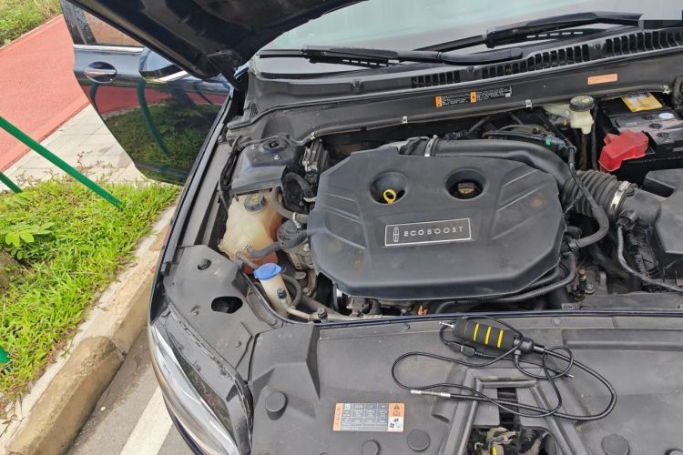 Used Lincoln MKZ 2017 2.0T Prestige Edition Engine Bay Right