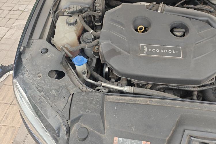Used Lincoln MKZ 2017 2.0T Prestige Edition Engine Bay Right