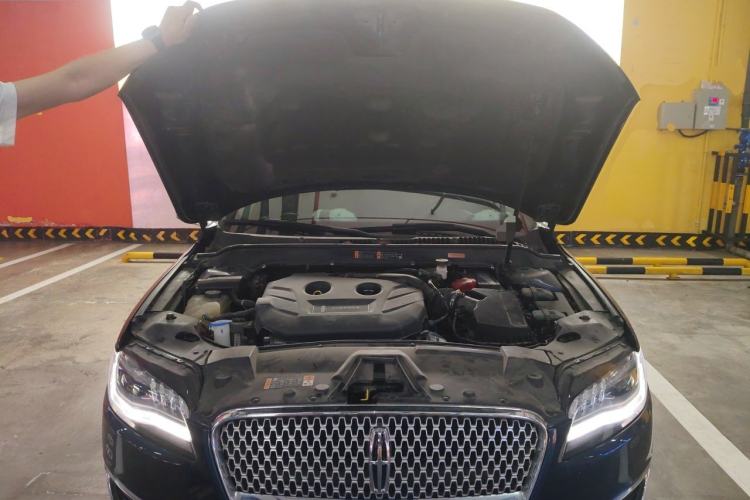 Used Lincoln MKZ 2017 2.0T Luxury Edition Engine Bay
