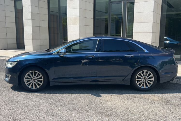 Used Lincoln MKZ 2017 2.0T Luxury Edition Exterior 3