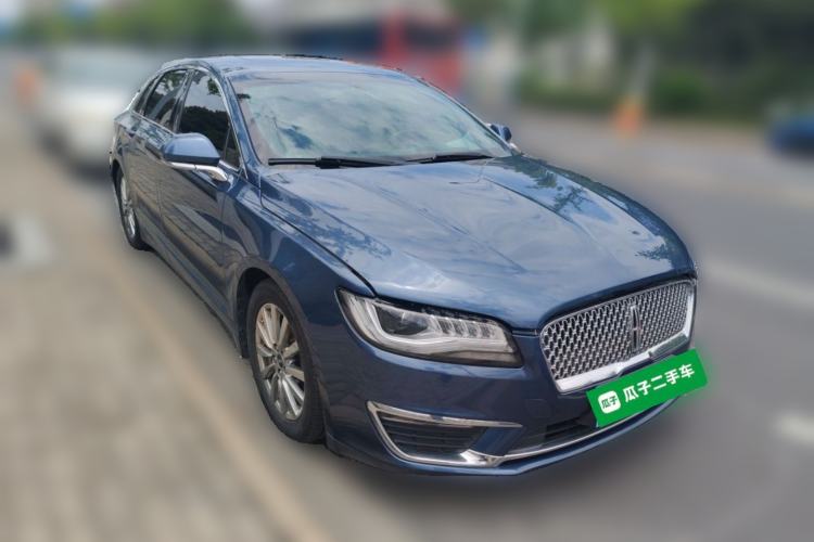 Used Lincoln MKZ 2017 2.0T Luxury Edition Front Right 45 Deg